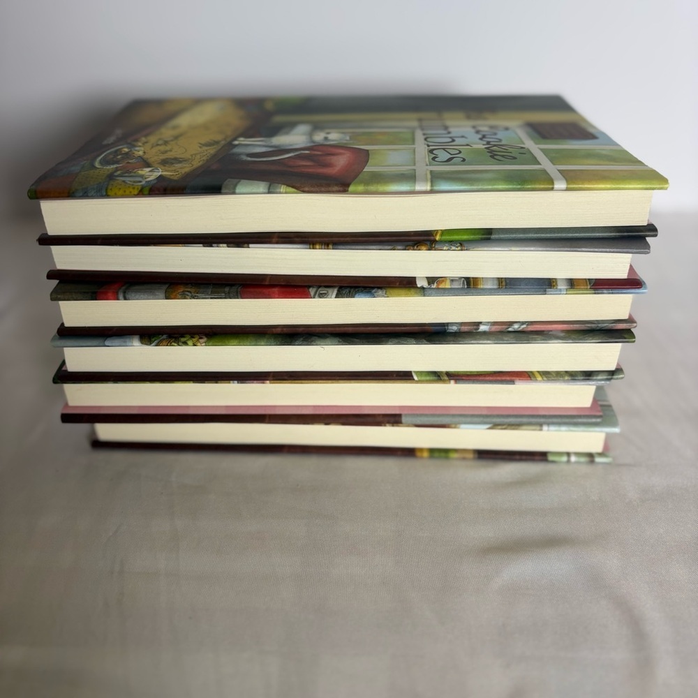 Chocolate Shoppe Mysteries Cat Hardcover Book Bundle Cozy Mystery Shelf Decor - Picture 5 of 7